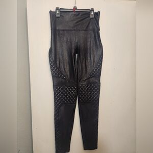 SPANX Black Quilted Leggings Size M